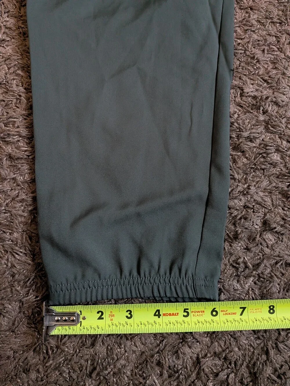 NWT Nike Dri-Fit Running Green Athletic Challenger 28